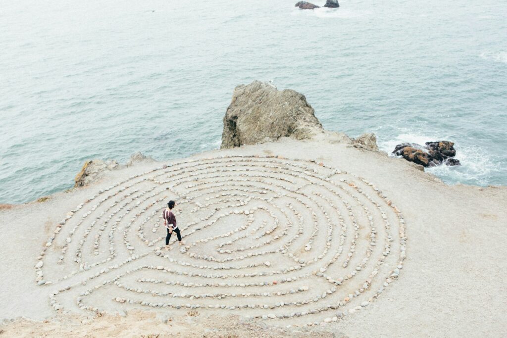 Spiritual Personal Coach vs Therapist